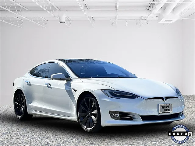 2016 Tesla Model S 60D image 0