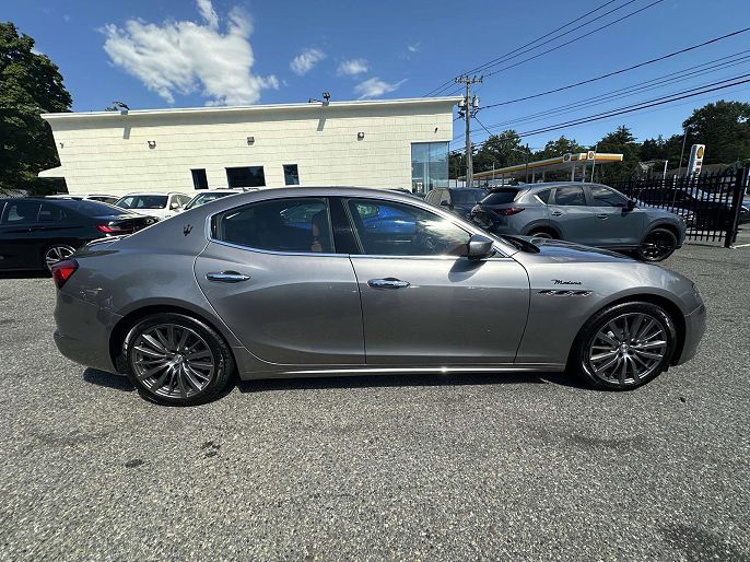 2022 Maserati Ghibli