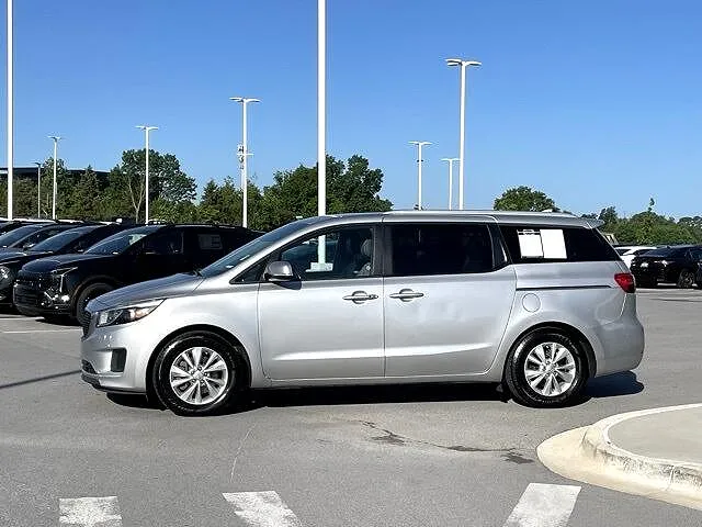 2017 Kia Sedona