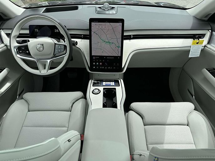 2025 Volvo EX90