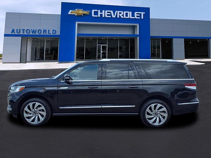 2023 Lincoln Navigator L