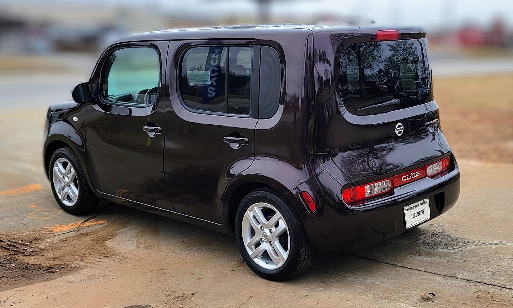 2010 Nissan Cube null image 4