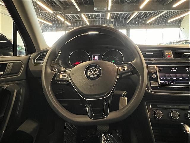 2019 Volkswagen Tiguan S image 9