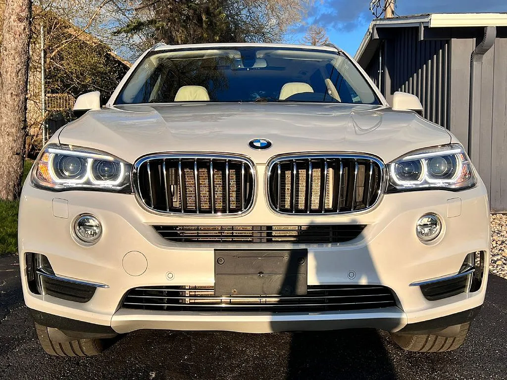 2015 BMW X5 xDrive35i image 3