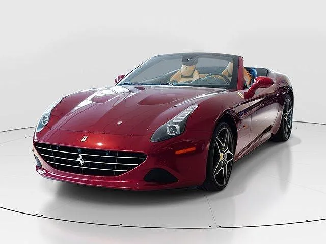 2015 Ferrari California T image 0
