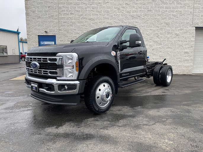 2025 Ford F-550