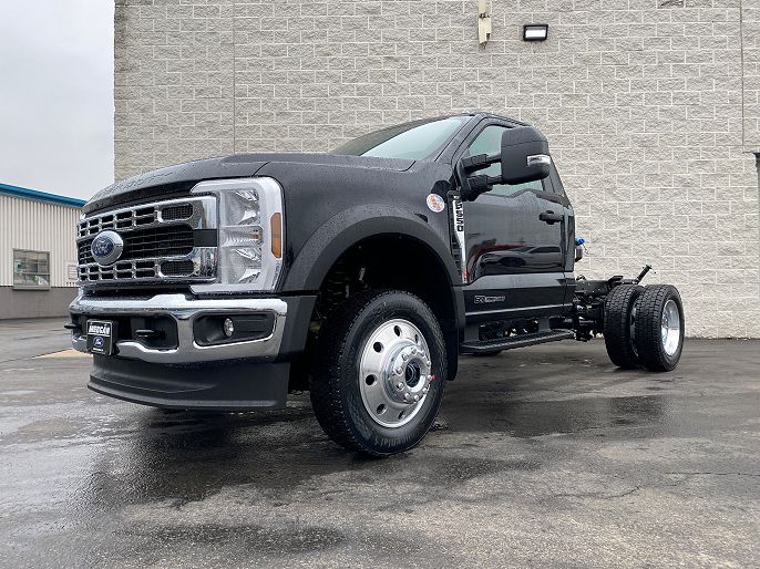 2025 Ford F-550