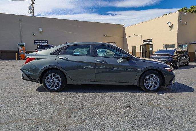 2025 Hyundai Elantra
