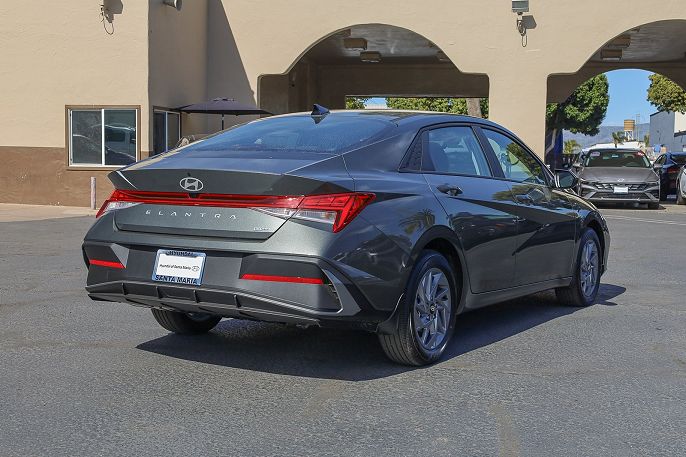 2025 Hyundai Elantra