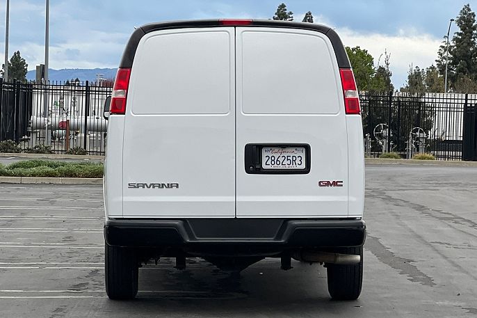 2023 GMC Savana