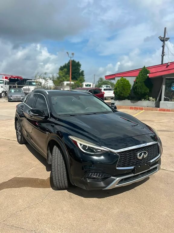 2017 Infiniti QX30