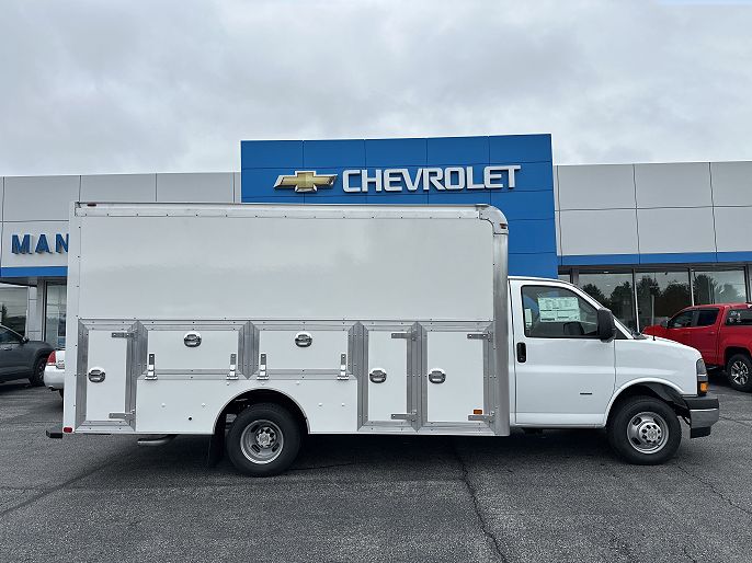 2025 Chevrolet Express