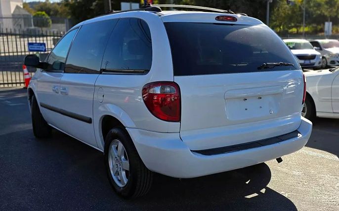 2005 Dodge Caravan