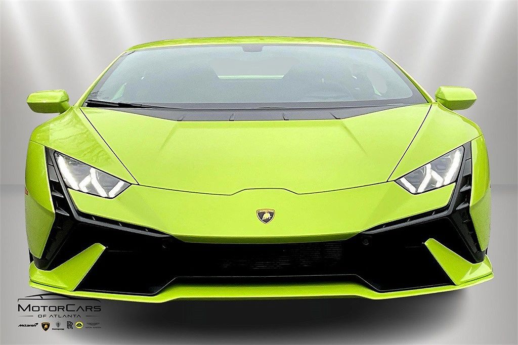 2023 Lamborghini Huracan Tecnica image 2
