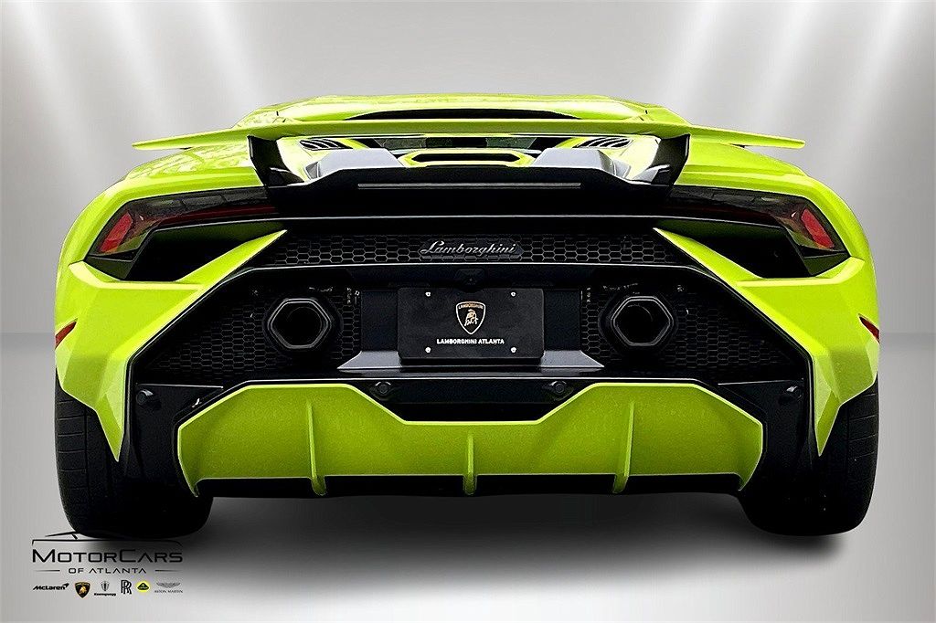 2023 Lamborghini Huracan Tecnica image 3