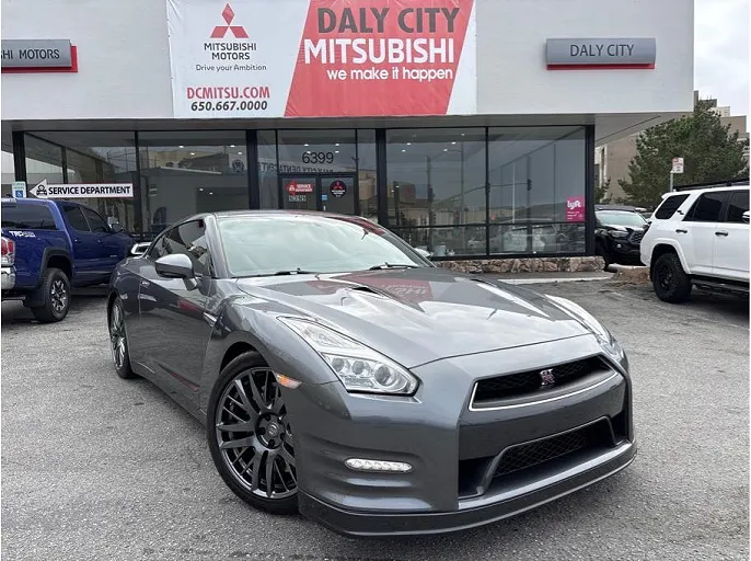 2016 Nissan GT-R