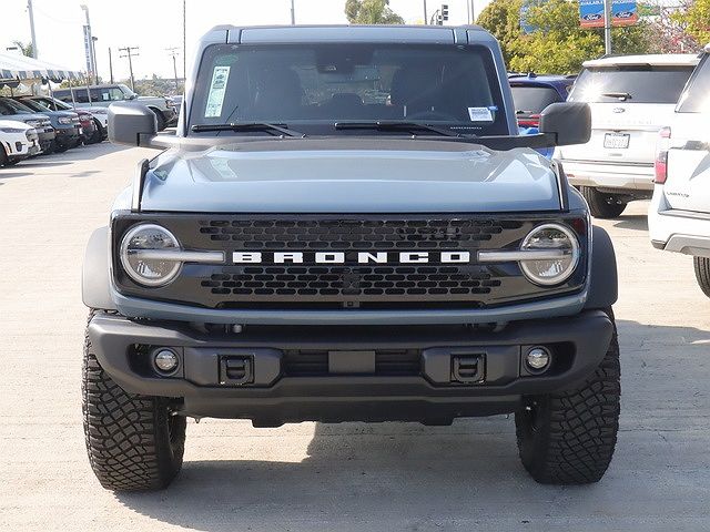 2023 Ford Bronco null image 1