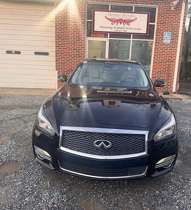 2015 Infiniti Q70