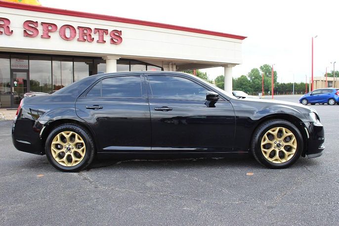 2017 Chrysler 300