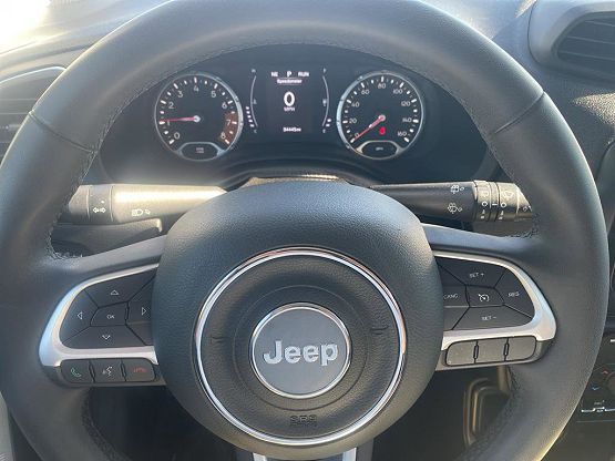 2020 Jeep Renegade Latitude photo 11