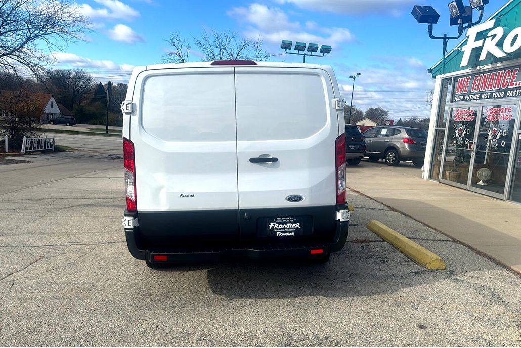 2016 Ford Transit null image 2