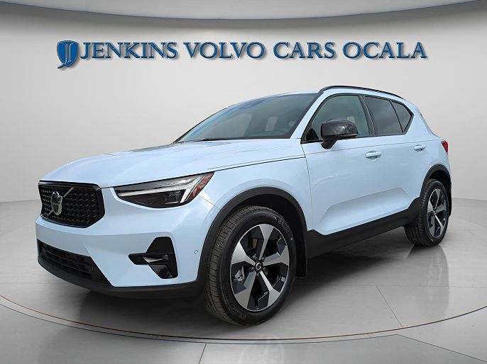 2026 Volvo XC40