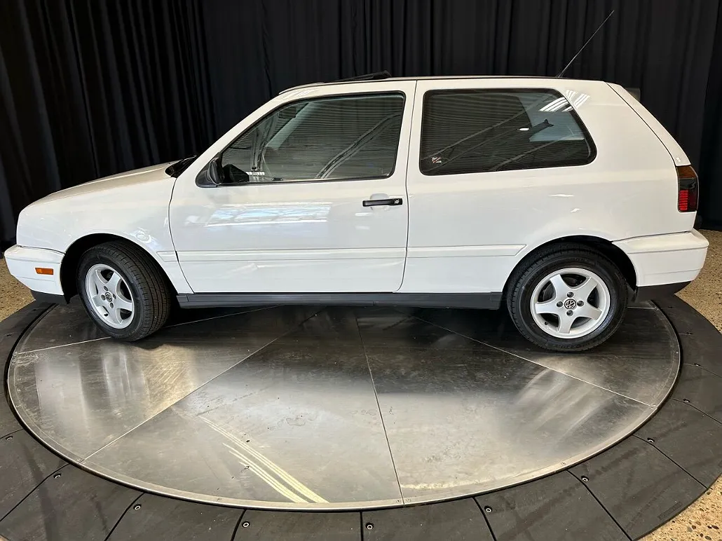 1997 Volkswagen GTI Base image 2