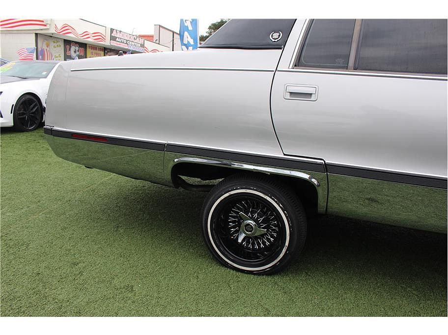 Used 1996 Cadillac Fleetwood ($12,999) | CarStory