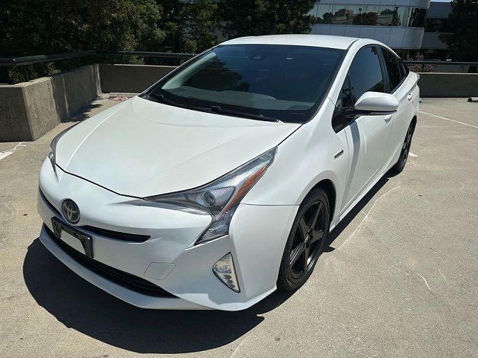 2016 Toyota Prius