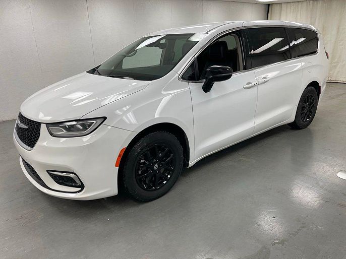 2024 Chrysler Pacifica