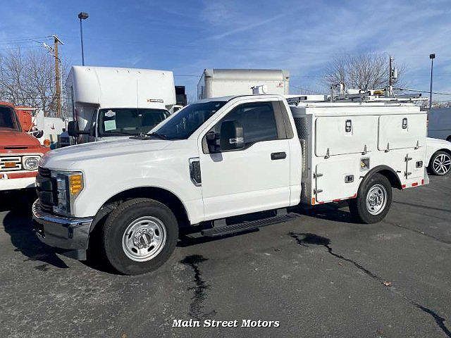2017 Ford F-250 XL image 0