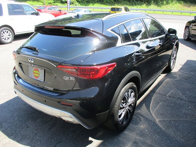 2017 Infiniti QX30