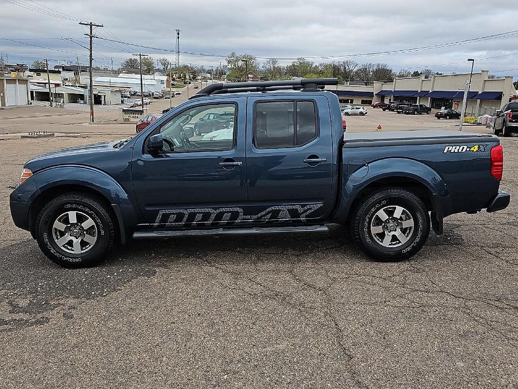 2013 Nissan Frontier PRO-4X image 0