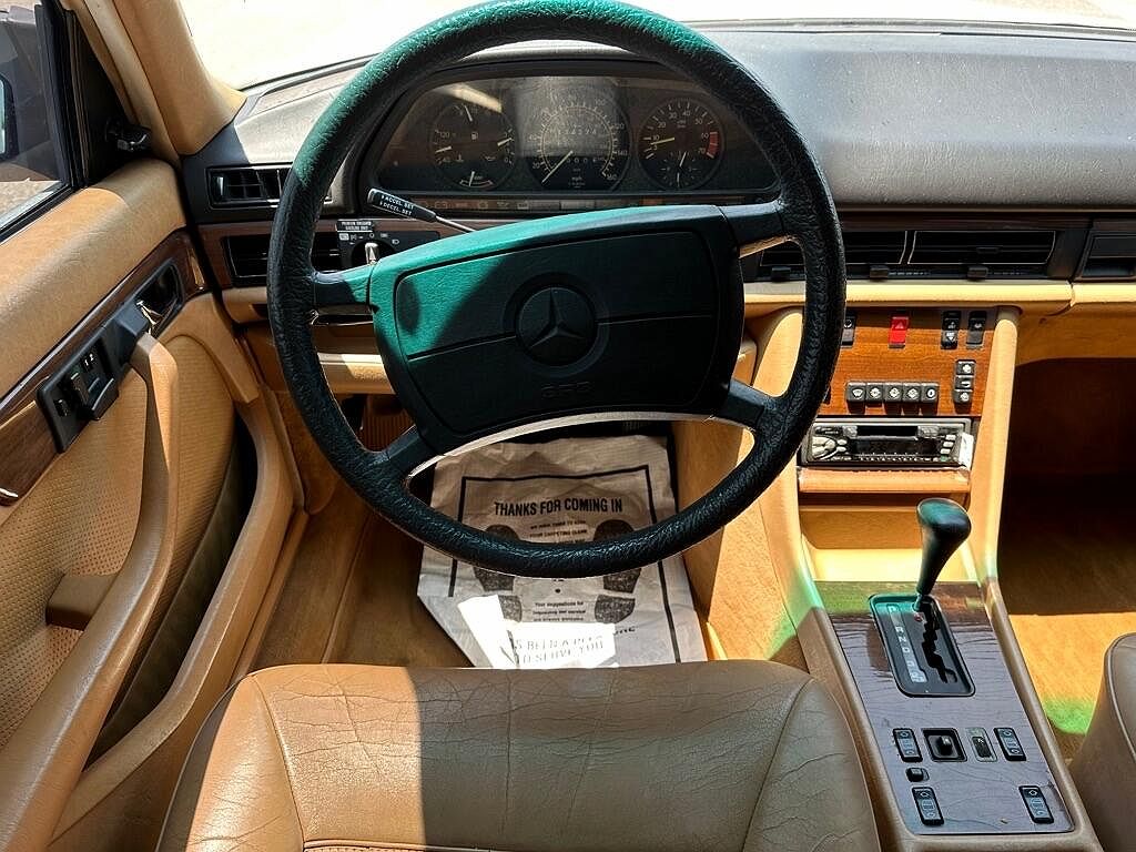 1986 Mercedes-Benz 420 SEL image 15