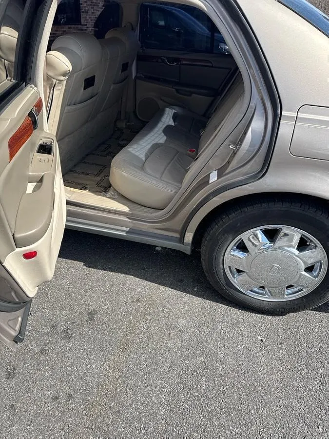 2004 Cadillac DeVille