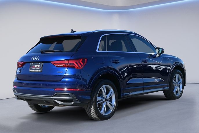 2022 Audi Q3