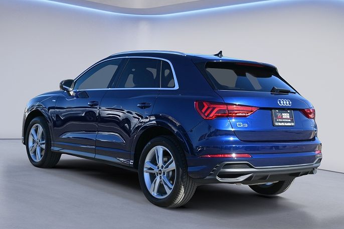 2022 Audi Q3