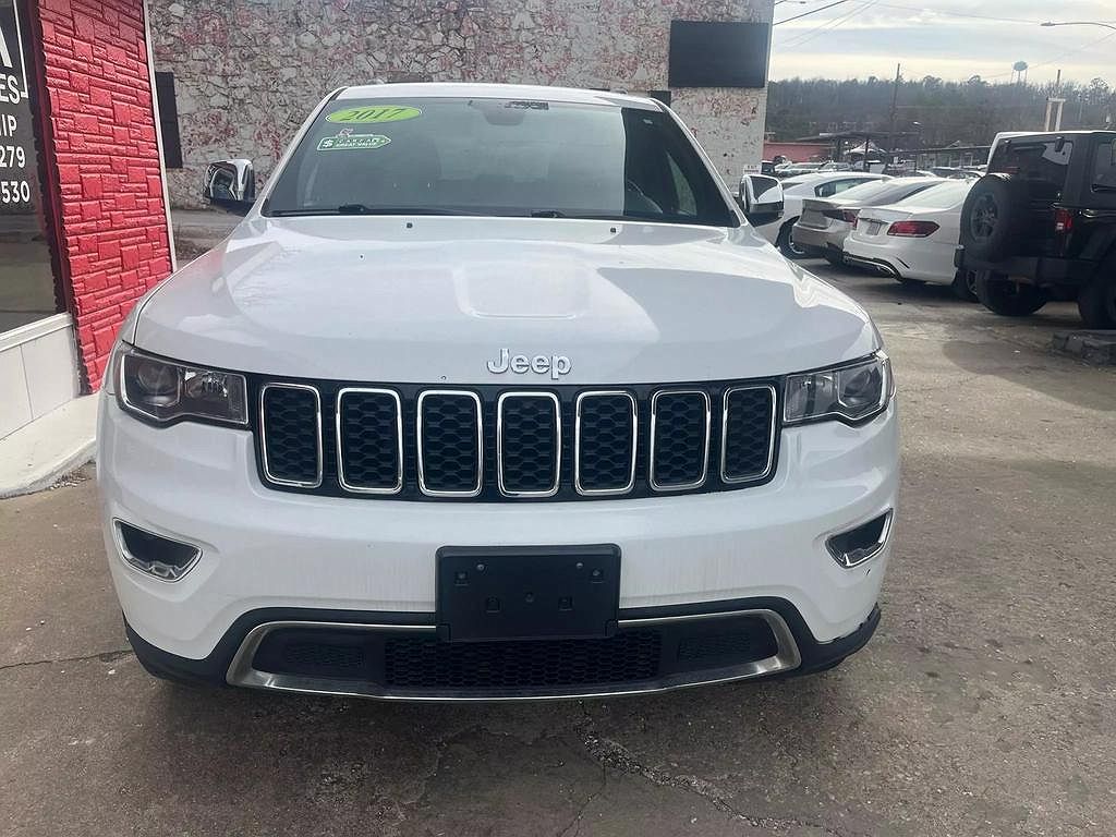 2017 Jeep Grand Cherokee Limited Edition image 1