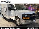 2017 Chevrolet Express 4500 image 0