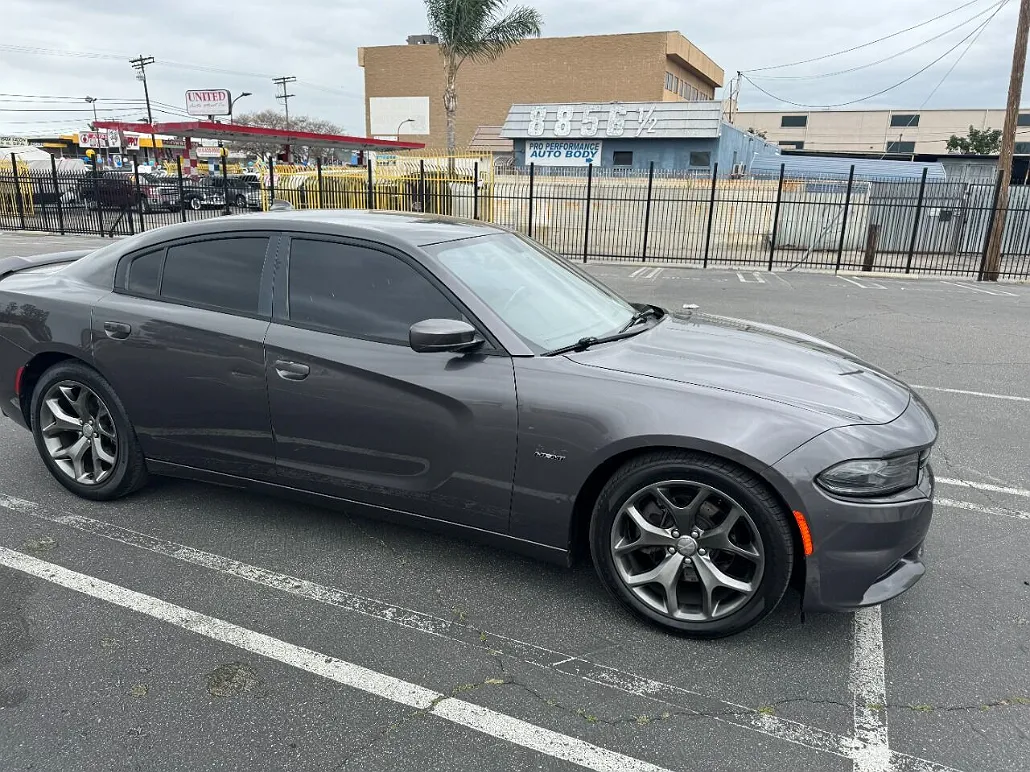 2015 Dodge Charger R/T image 1