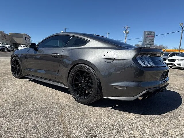2020 Ford Mustang
