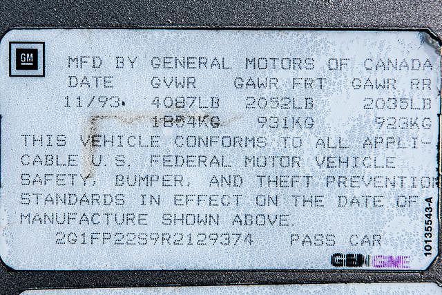 1994 Chevrolet Camaro Base image 20