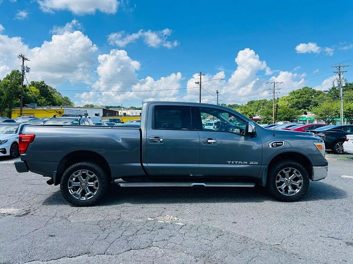 2017 Nissan Titan XD