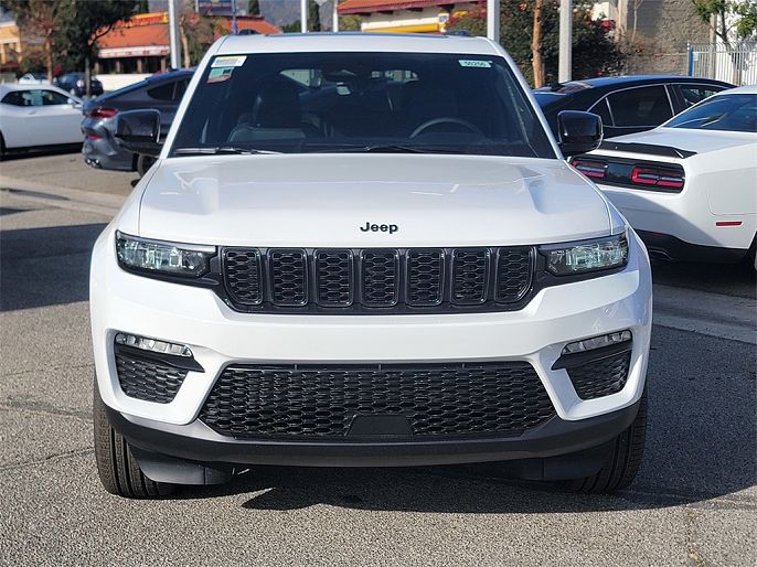 2025 Jeep Grand Cherokee