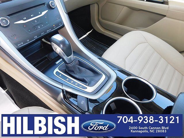2014 Ford Fusion SE image 13