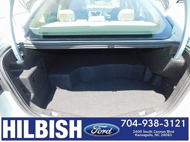 2014 Ford Fusion SE image 19