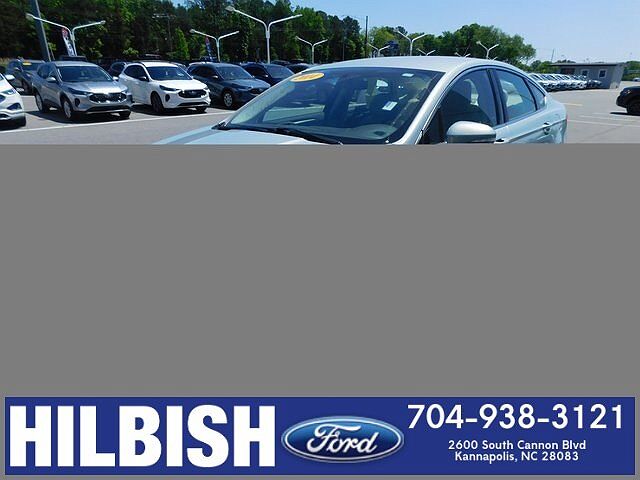 2014 Ford Fusion SE image 3