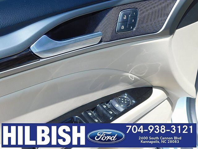 2014 Ford Fusion SE image 4