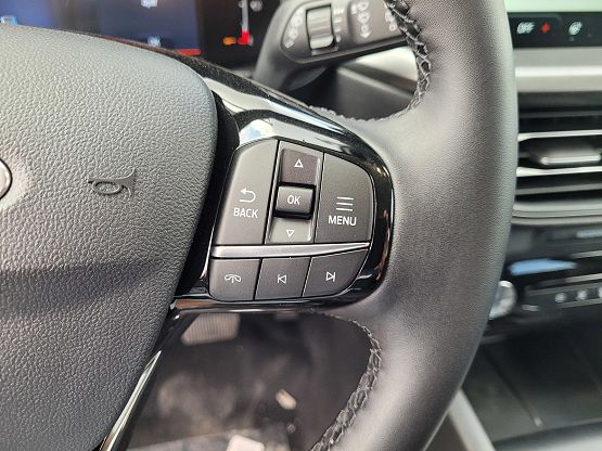 2025 Ford Escape Base photo 11