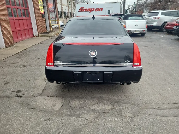 2011 Cadillac DTS